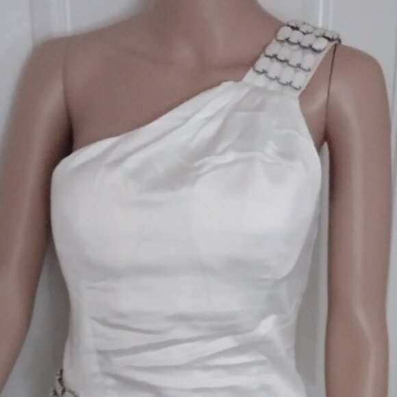 Rachael G One-Strap Satin Dress. Pearl Color. Size M - Picture 11 of 16
